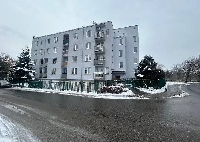 Soltysowska- Garaz Bezplatny, Near Tauron Arena, Expo